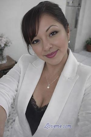 226990 - Sara Age: 44 - Peru